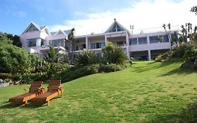 The Pink Lodge On The Beach